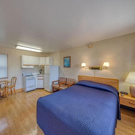 Sea Spray Motel Beach Haven Exterior photo